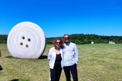 photo_5393243657278176627_y