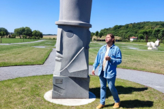 photo_5393243657278176630_y