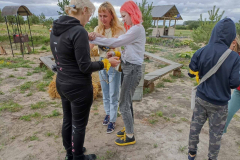 photo_5354852950368959228_y