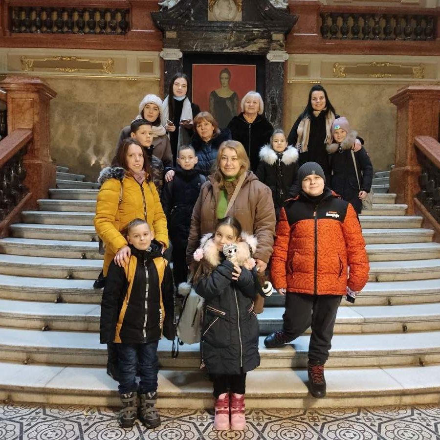 Львів: авто, театр і музика